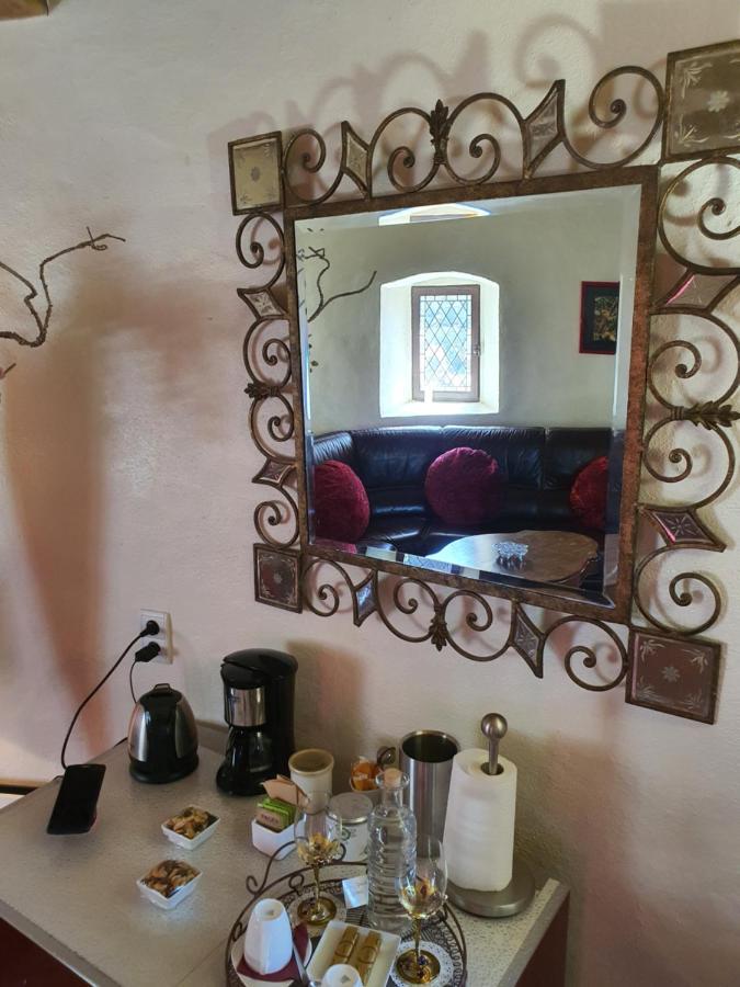 Chambre D'Hotes Au Chateau De Belcastel Belcastel  Kültér fotó